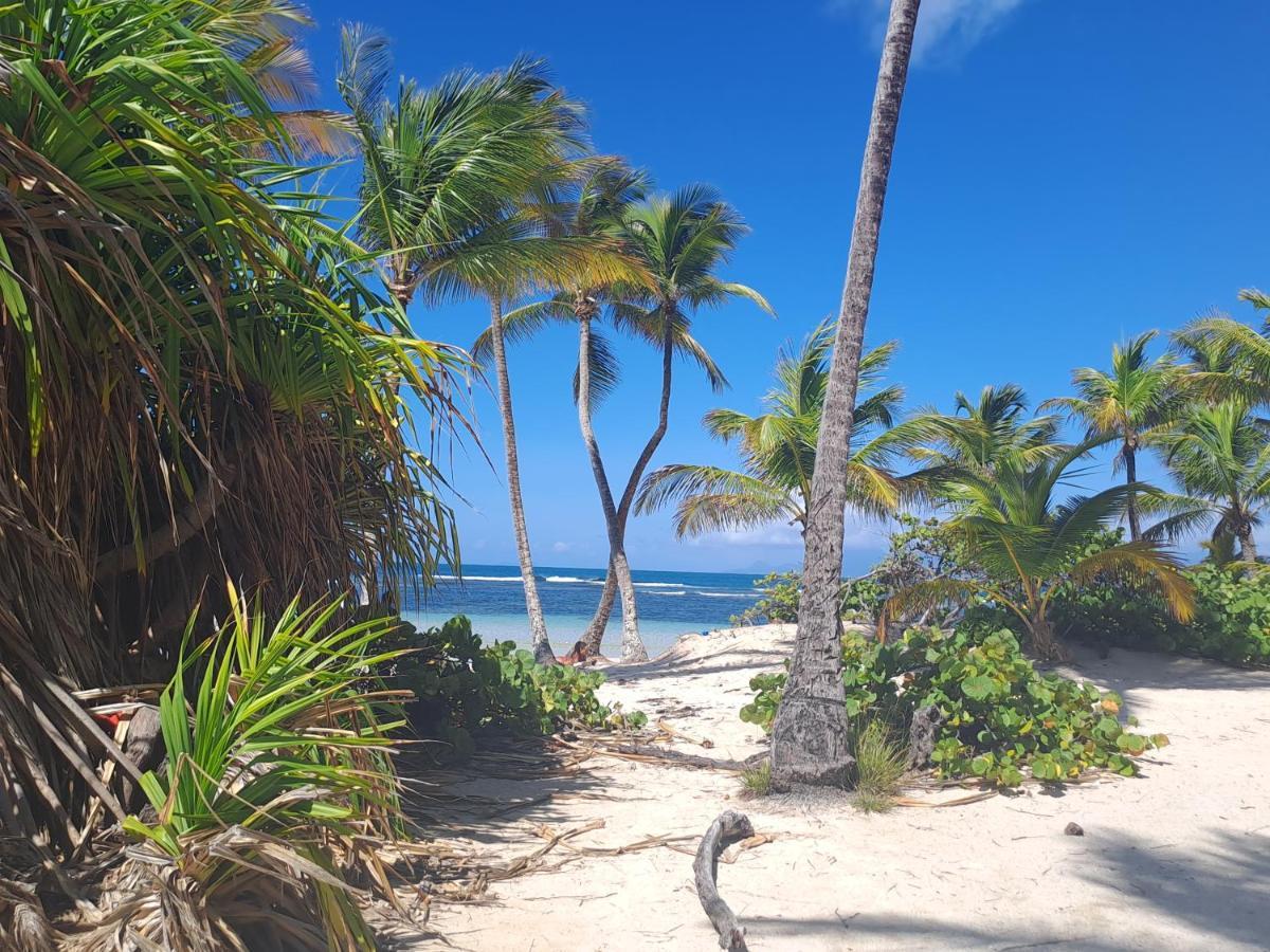 Les Cases Durivage Vfc Sainte-Anne (Grande-Terre)